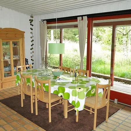 Holiday Lyngstien E- 2809 *